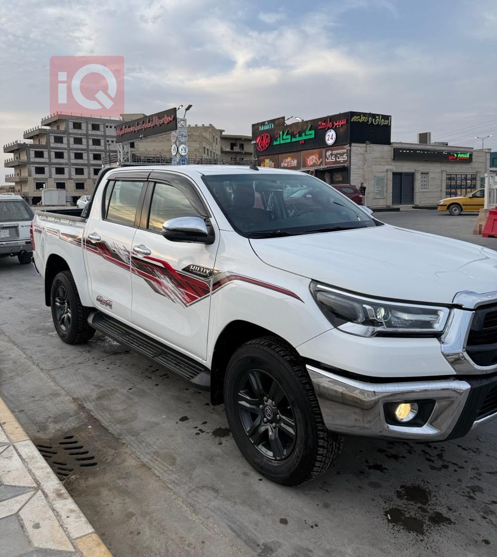 تويوتا هايلوكس